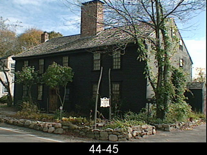 BEV.195 -- Livermore, William House 271 Essex St, Beverly Livermore, William House, 271 Essex St, c 1700