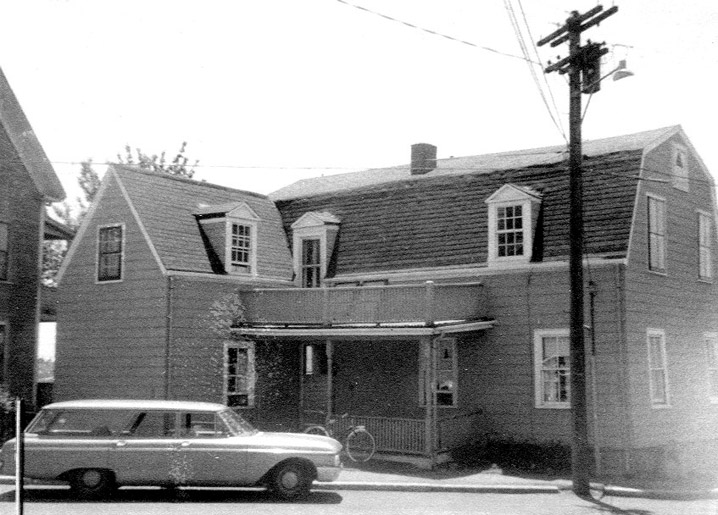 BEV.5 -- Prince, Joanna Batchelder House 21 Front St, Beverly Prince, Joanna Batchelder House, 21 Front St, c 1770 Beverly MA