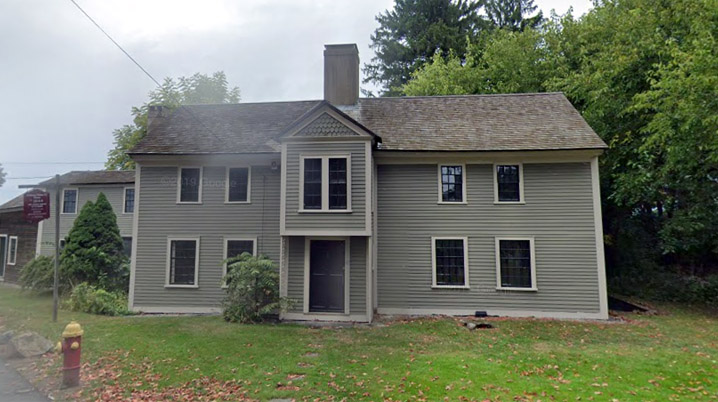 Said to have been constructed in 1644, the Nathaniel Felton, Sr., House was the first house built on Mount Pleasant (the Brooksby Farm area). The house is a remarkably intact example of first period architecture, featuring period rooms and a special exhibit of children's artifacts.