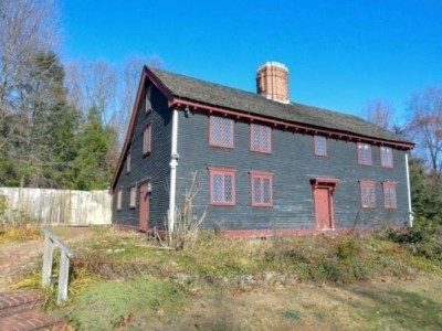 French-Andrews house, 86 Howlett St., Topsfield MA, c.&nbsp;1718
