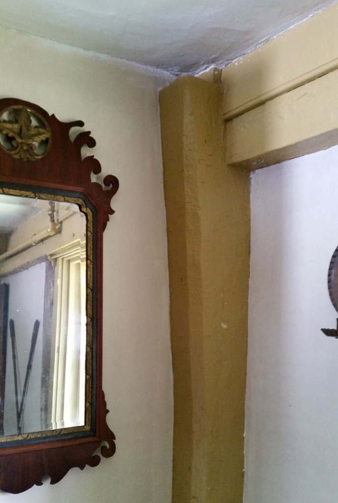 Gunstock corner post in Fireplace in Parson Capen house