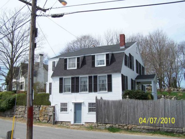 GLO.726 -- Chard House, Old 32 River Rd, Gloucester