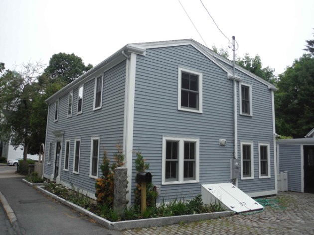 GLO.651 840 Washington St, Gloucester