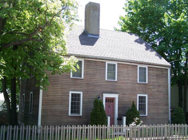 GLO.145 -- Griffin House 130 East Main St, Gloucester