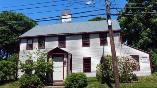 Theophilus Foot House, 272 Main St. Amesbury MA c 1692.