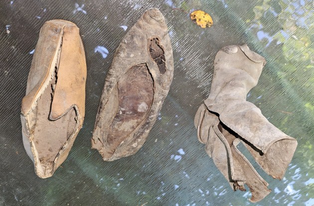 Concealed shoes in the Wicom House