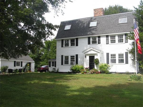 ROW.10 -- Jewett, Joseph House 46 Bradford St, Rowley 46 Bradford Street, Ipswich MA
